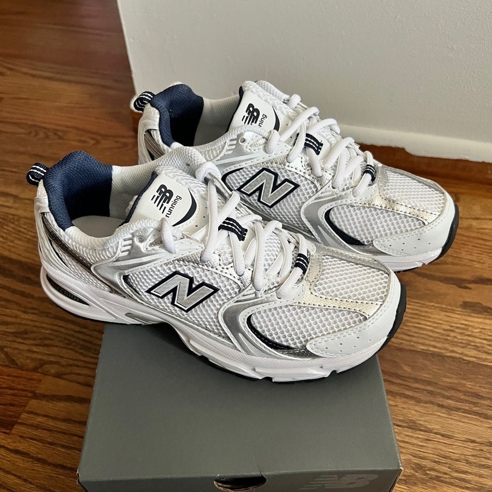 New Balance 530 White Silver Navy